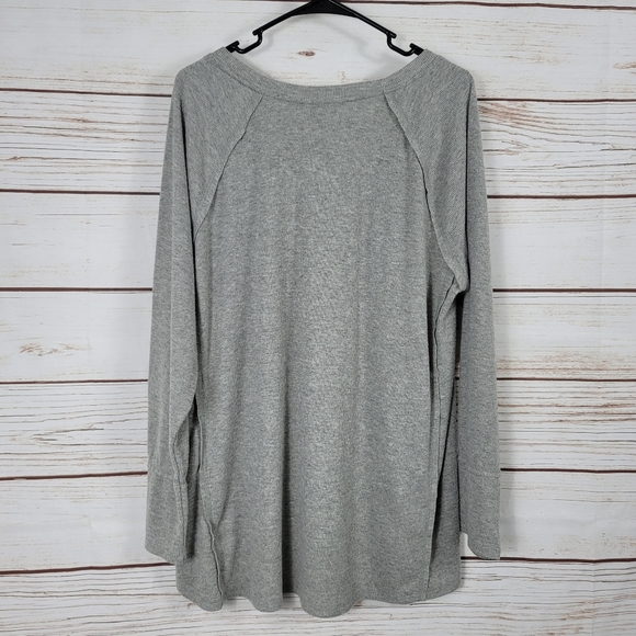 Wildfox | Ribbed Thermal Raw Hem Long Sl Top - Picture 5 of 7